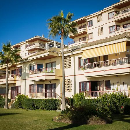 Holidays2Riviera Sea Side Front Beach Sitio de Calahonda ภายนอก รูปภาพ