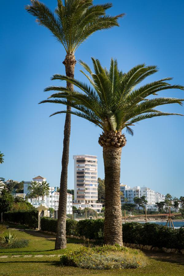 Holidays2Riviera Sea Side Front Beach Sitio de Calahonda ภายนอก รูปภาพ
