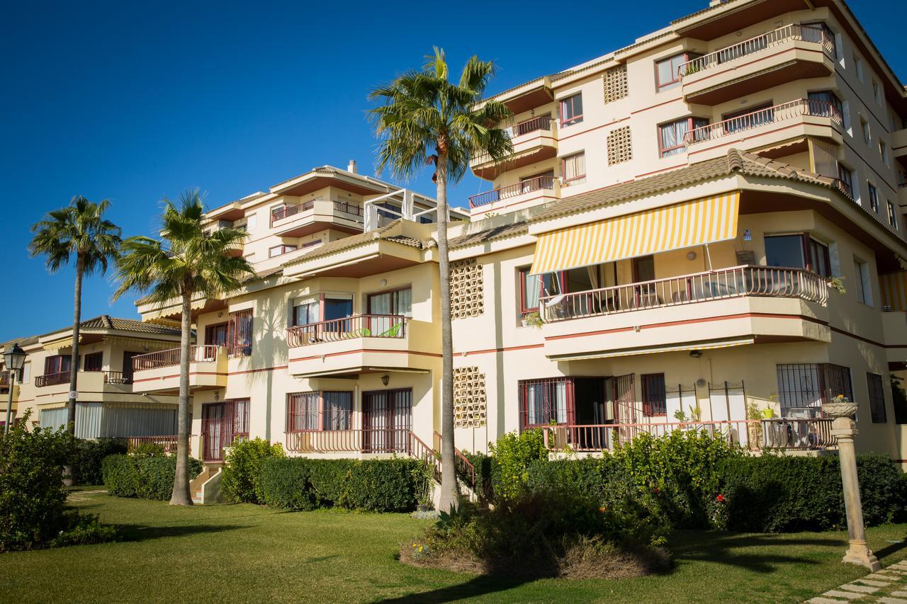 Holidays2Riviera Sea Side Front Beach Sitio de Calahonda ภายนอก รูปภาพ