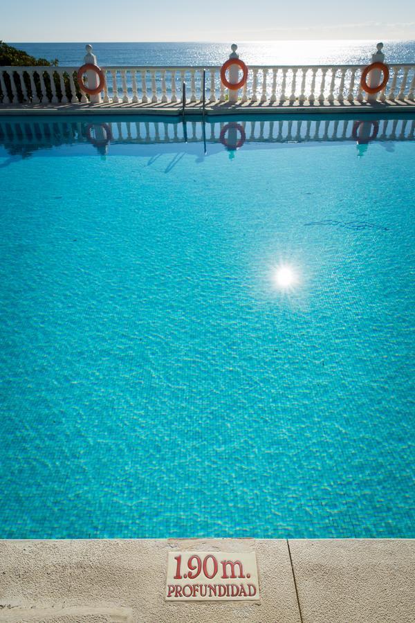 Holidays2Riviera Sea Side Front Beach Sitio de Calahonda ภายนอก รูปภาพ