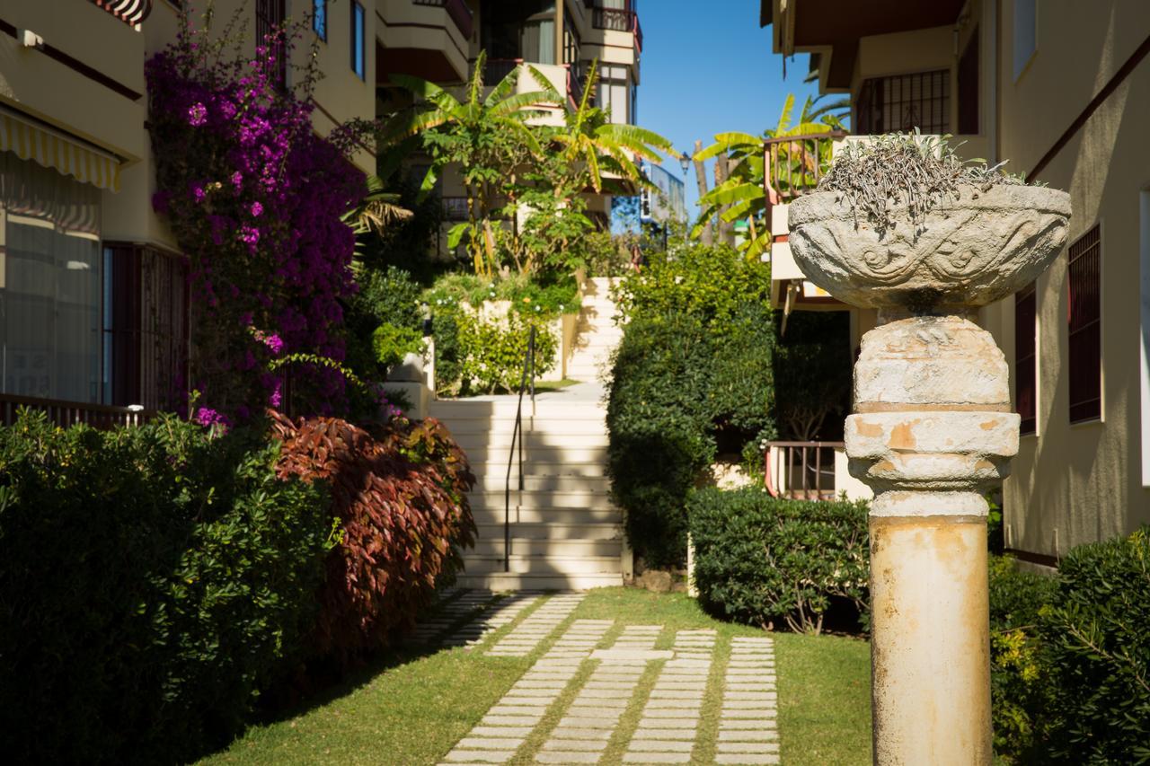 Holidays2Riviera Sea Side Front Beach Sitio de Calahonda ภายนอก รูปภาพ