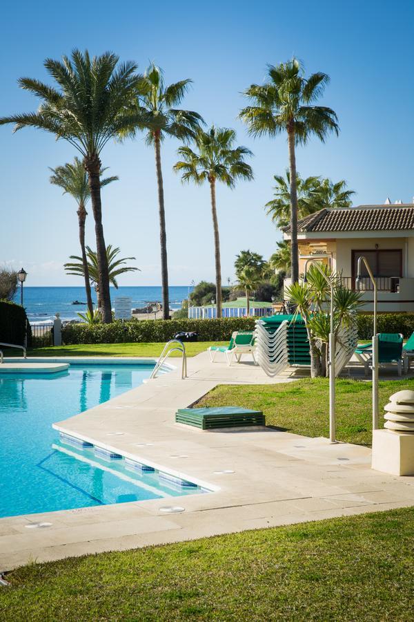Holidays2Riviera Sea Side Front Beach Sitio de Calahonda ภายนอก รูปภาพ